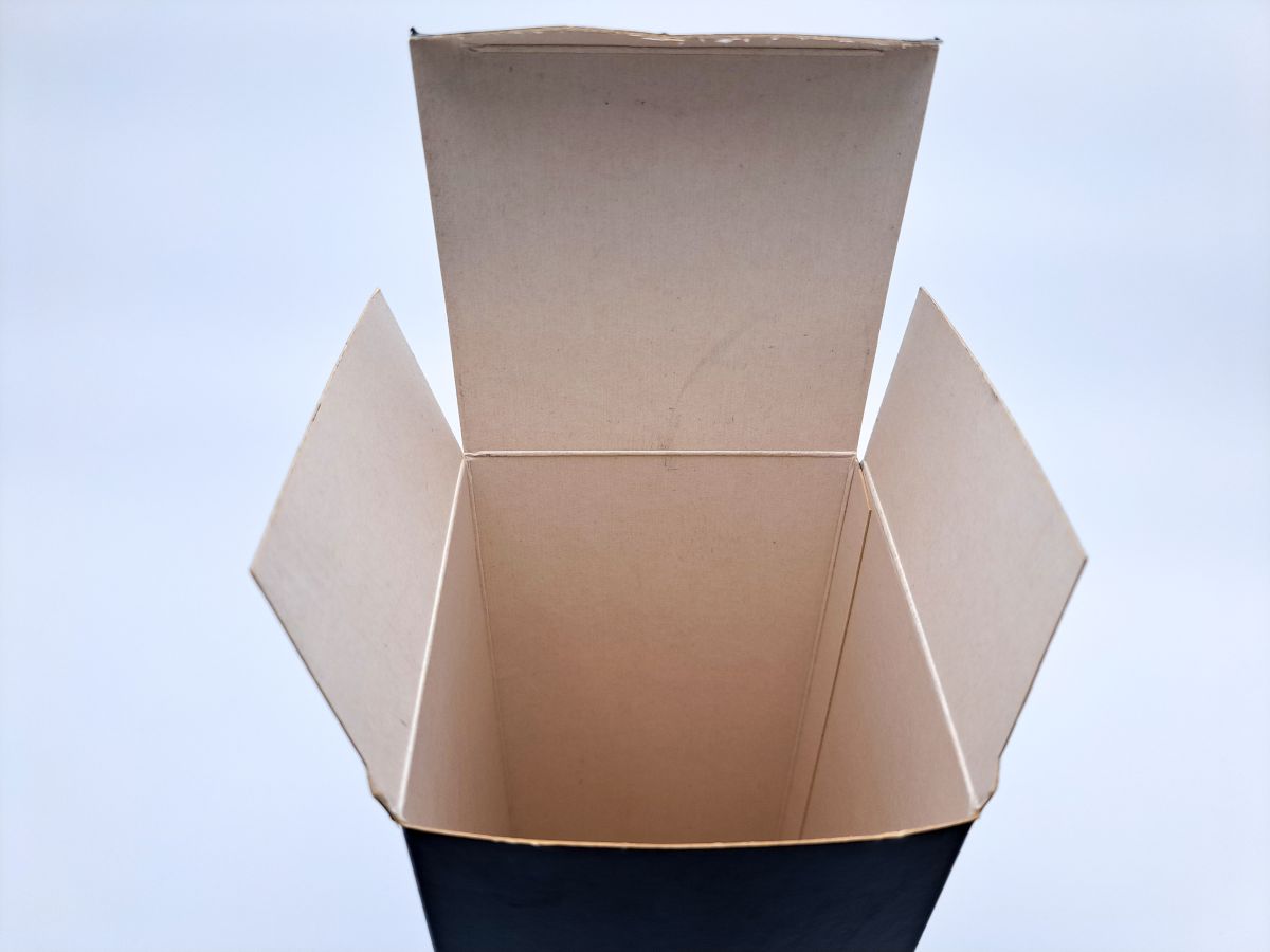 Gift packaging